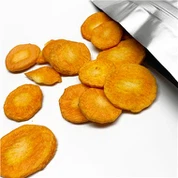 Chips de morcovi deshidratați